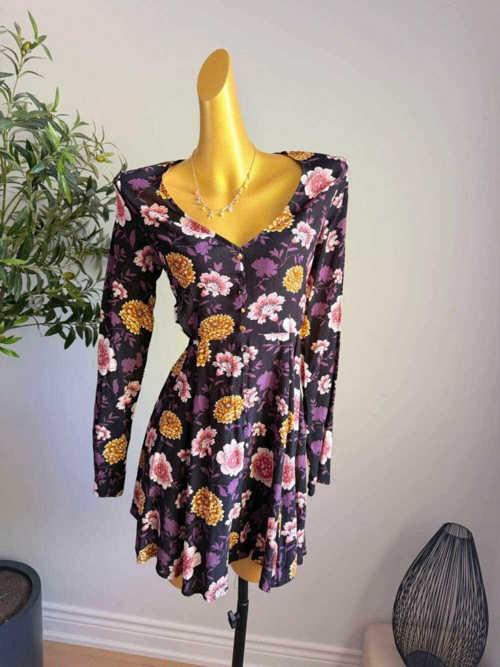 Forever 21 Black Floral Cutout Mini Dress S